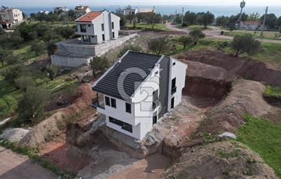 ÇANDARLI MERKEZE DENİZE YAKIN SIFIR 3+1 DUBLEKS VİLLA