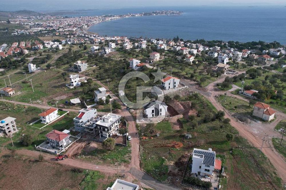 ÇANDARLI MERKEZE DENİZE YAKIN SIFIR 3+1 DUBLEKS VİLLA