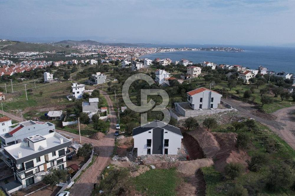 ÇANDARLI MERKEZE DENİZE YAKIN SIFIR 3+1 DUBLEKS VİLLA