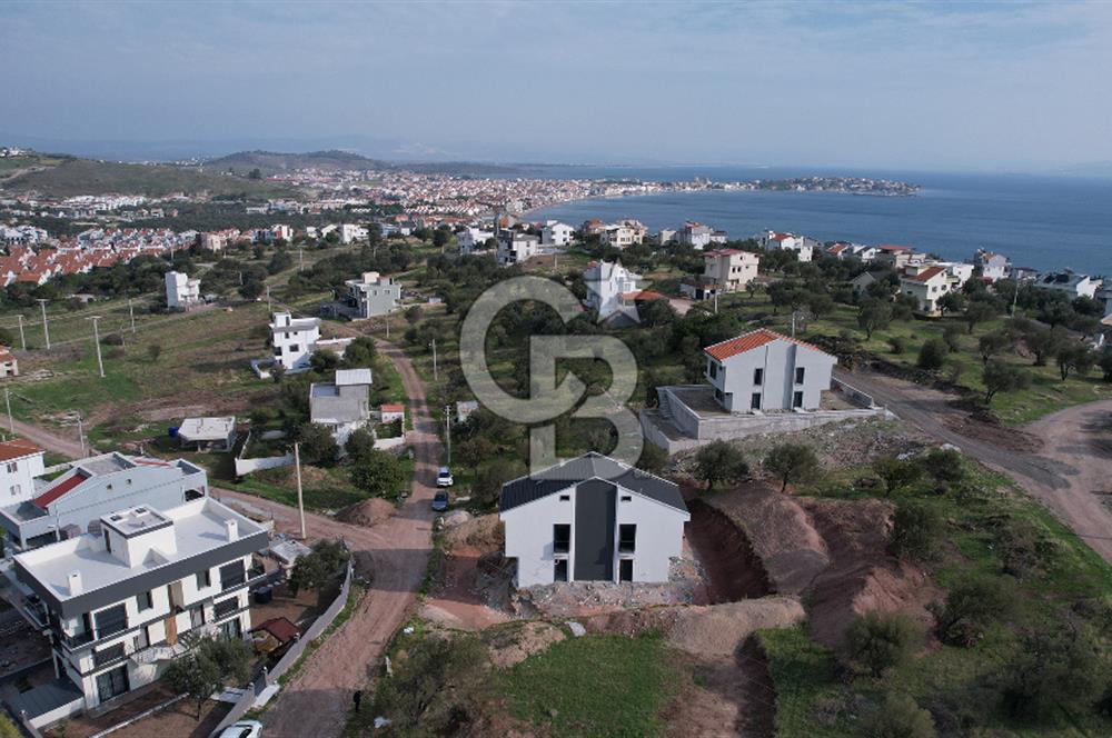 ÇANDARLI MERKEZE DENİZE YAKIN SIFIR 3+1 DUBLEKS VİLLA