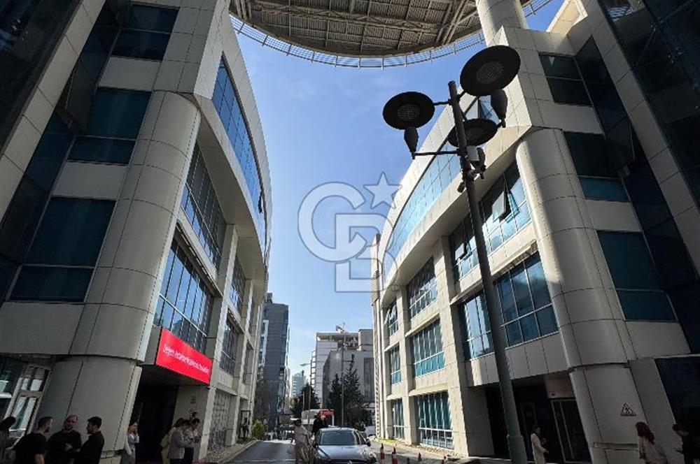 NEO'dan Onur Ofis Park Plaza'da 1018 M2 Prestijli Ofis