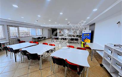 1400 m² Office with Terrace on Büyükdere Street from NEO