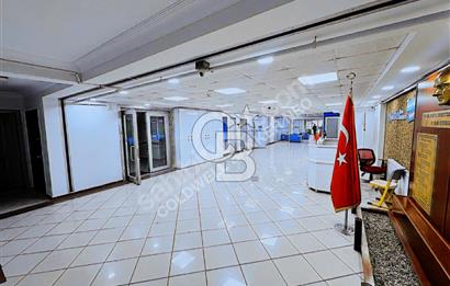 1400 m² Office with Terrace on Büyükdere Street from NEO