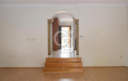 Bahçeli Yeşil Vadi Sitesi Satılık Köşe Villa