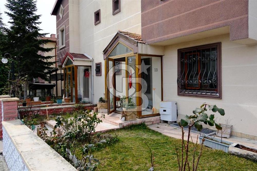 Bahçeli Yeşil Vadi Sitesi Satılık Köşe Villa