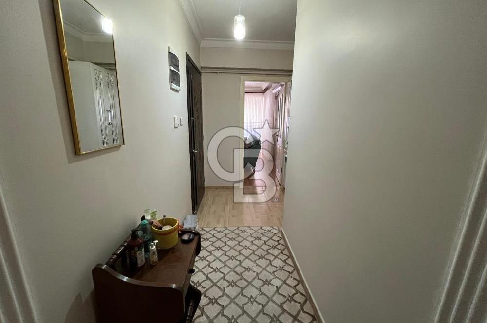 İzmir Karabağlar Refet Bele Mahallesi 3+1 Geniş Satılık Daire