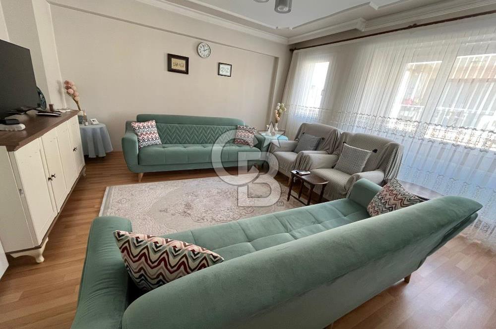 İzmir Karabağlar Refet Bele Mahallesi 3+1 Geniş Satılık Daire