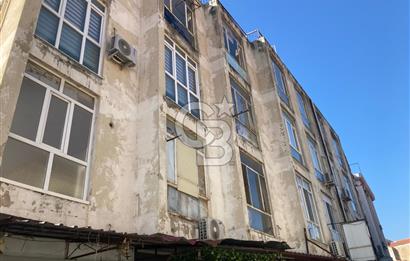İzmir Kemeraltı Hacılar İş Hanında Satılık Ofis / Depo