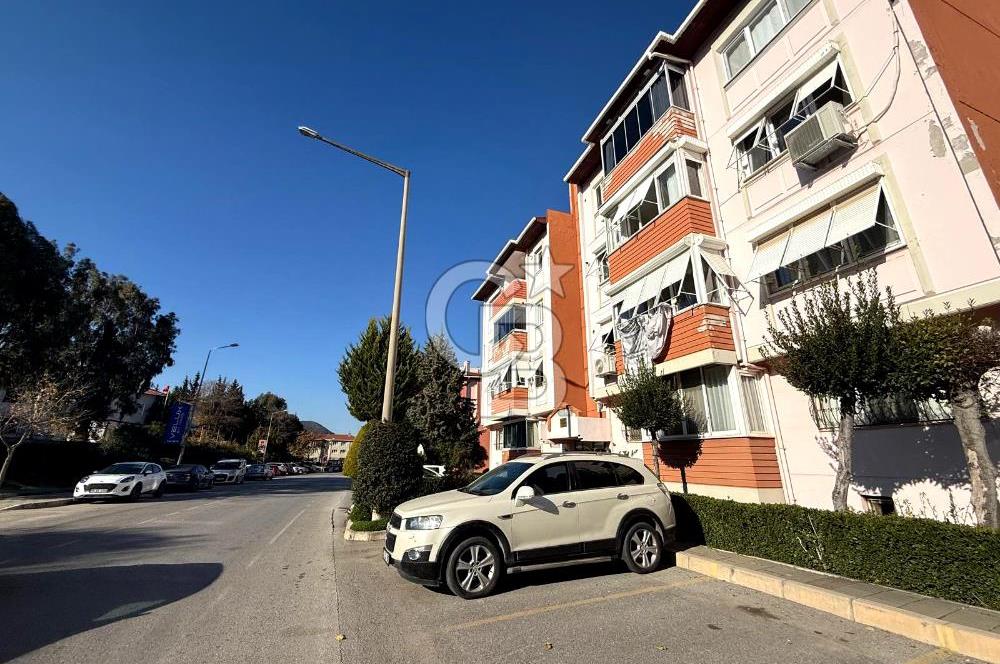 Gaziemir Sevgi Mah. Asansörlü Tadilatlı 3+1 Satılık Daire