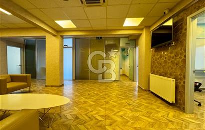 MECİDİYEKÖY MEYDANDA TABELA DEĞERİ YÜKSEK 12 BÖLÜMLÜ BAKIMLI OFİS