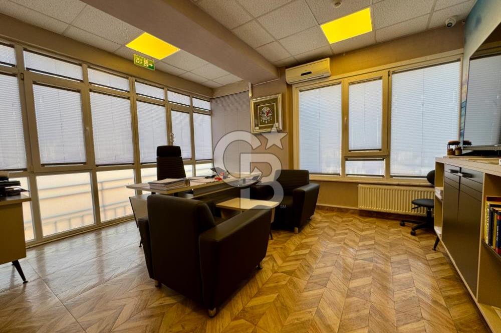 MECİDİYEKÖY MEYDANDA TABELA DEĞERİ YÜKSEK 12 BÖLÜMLÜ BAKIMLI OFİS