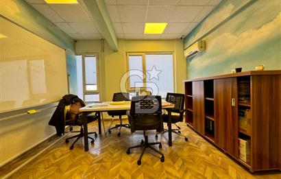 MECİDİYEKÖY MEYDANDA TABELA DEĞERİ YÜKSEK 12 BÖLÜMLÜ BAKIMLI OFİS