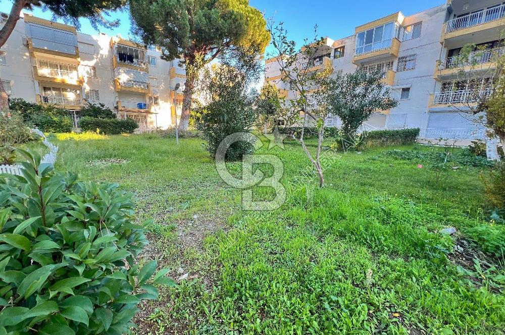 KUŞADASI DAVUTLAR SAHİL SİTESİNDE  BAHÇELİ 2+1  DAİRE
