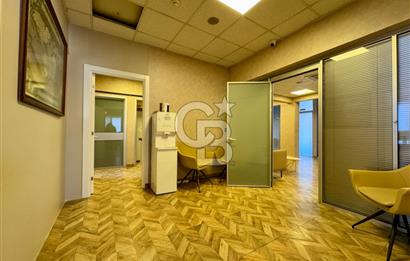 MECİDİYEKÖY MEYDANDA TABELA DEĞERİ YÜKSEK 12 BÖLÜMLÜ BAKIMLI OFİS