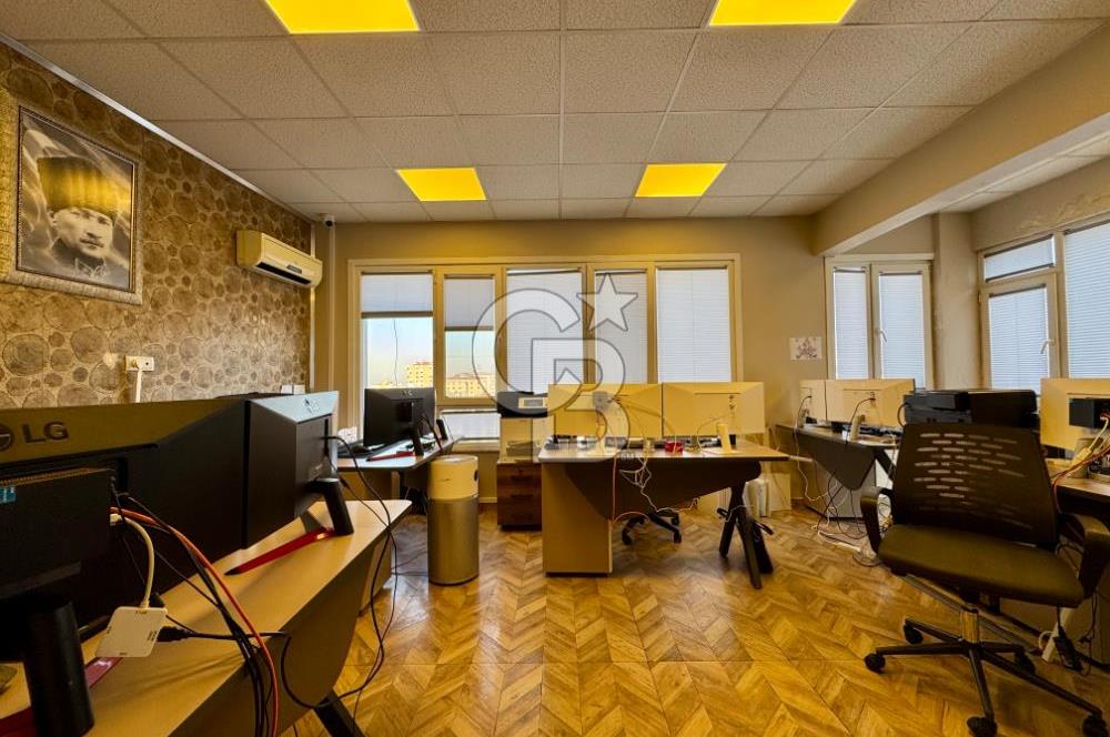 MECİDİYEKÖY MEYDANDA TABELA DEĞERİ YÜKSEK 12 BÖLÜMLÜ BAKIMLI OFİS