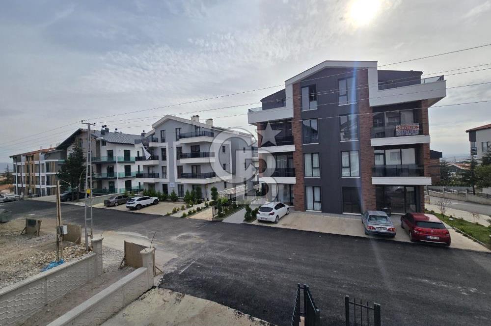 İNCEK TAŞPINAR'DA BULVARA ÇOK YAKIN KONUMDA SATILIK 2+1 DAİRE