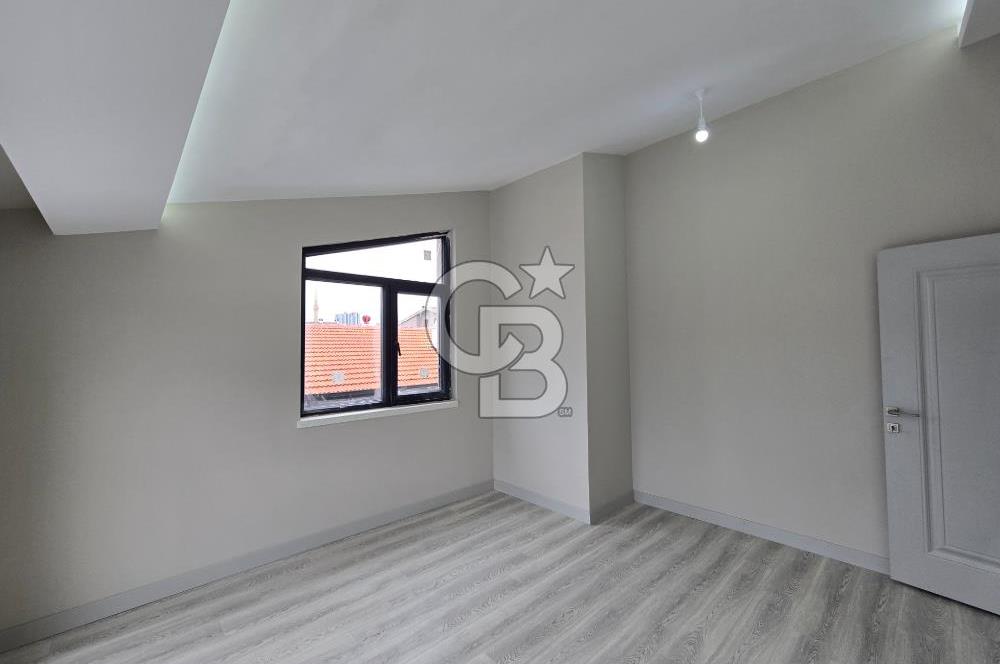 İNCEK'TE BULVARA YAKIN BAĞIMSIZ MUTFAKLI 2+1 DUBLEKS DAİRE