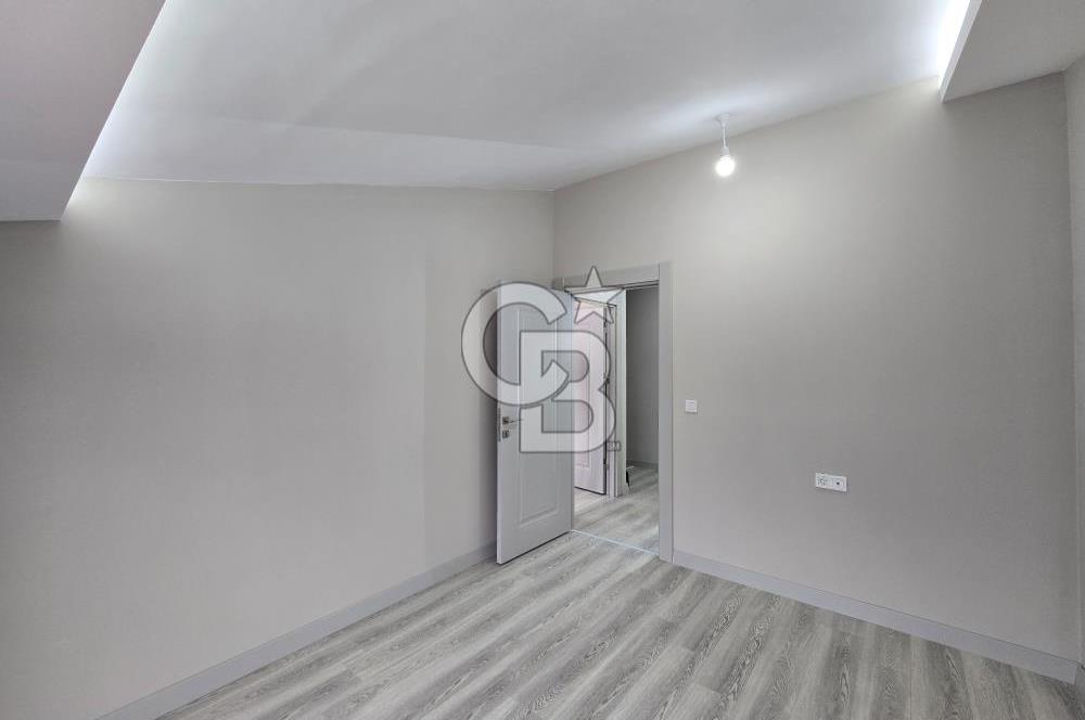 İNCEK'TE BULVARA YAKIN BAĞIMSIZ MUTFAKLI 2+1 DUBLEKS DAİRE