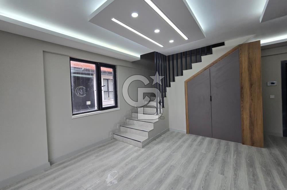 İNCEK'TE BULVARA YAKIN BAĞIMSIZ MUTFAKLI 2+1 DUBLEKS DAİRE