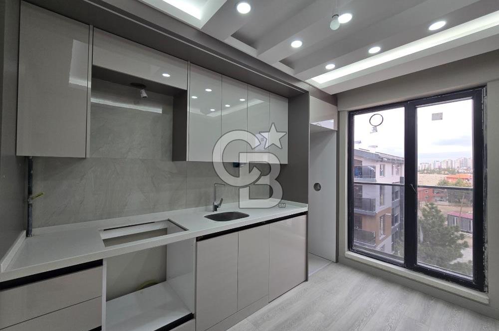 İNCEK'TE BULVARA YAKIN BAĞIMSIZ MUTFAKLI 2+1 DUBLEKS DAİRE