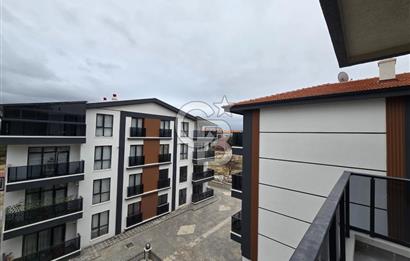 İNCEK'TE BULVARA YAKIN BAĞIMSIZ MUTFAKLI 2+1 DUBLEKS DAİRE