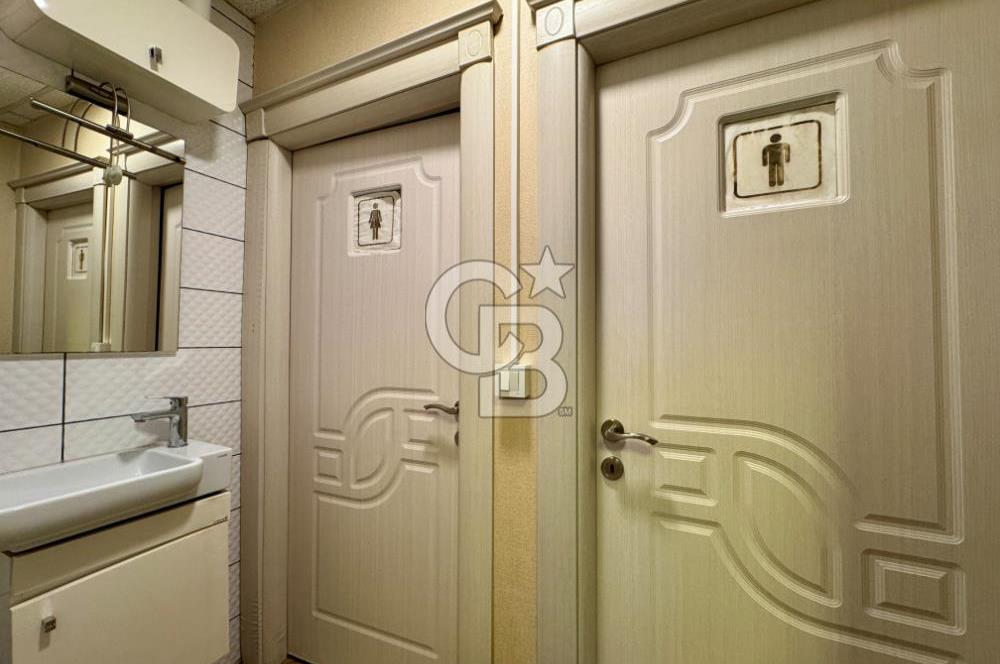 MECİDİYEKÖY MEYDANDA TABELA DEĞERİ YÜKSEK 12 BÖLÜMLÜ BAKIMLI OFİS