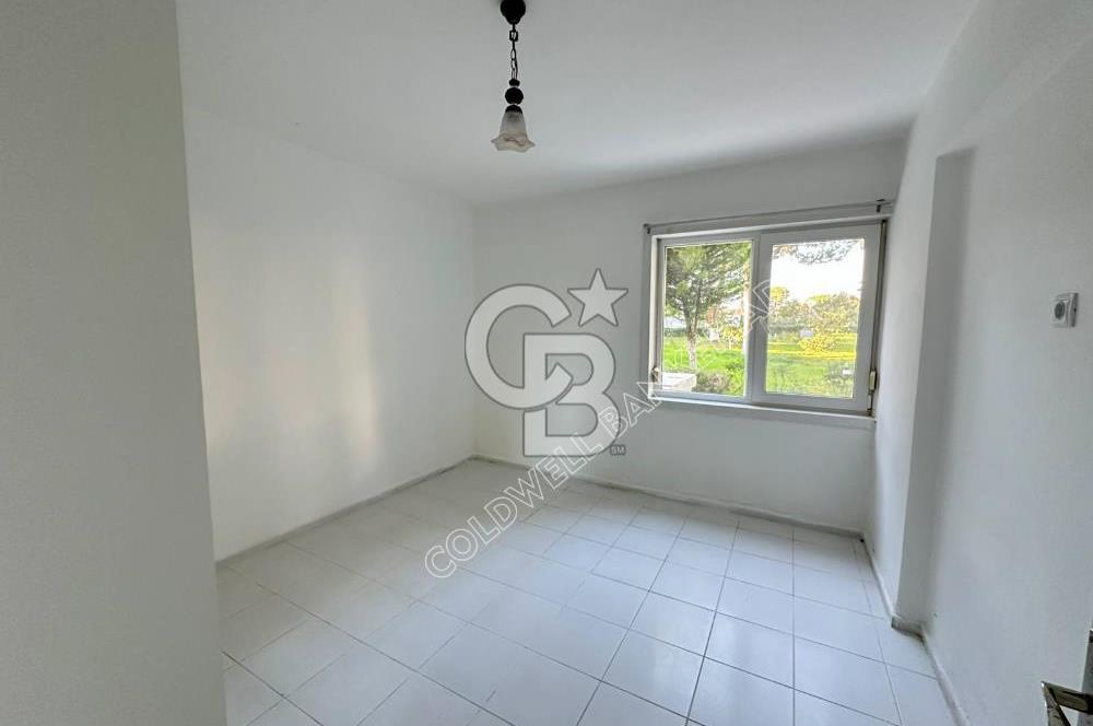KUŞADASI DAVUTLAR SAHİL SİTESİNDE  BAHÇELİ 2+1  DAİRE