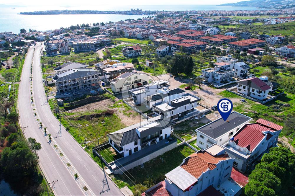 ÇANDARLI'DA BAHÇELİ VERANDALI GENİŞ 2+1 DAİRE