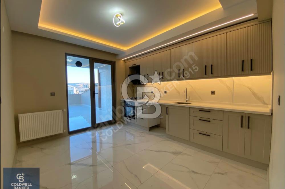 ÇANAKKALE MERKEZ KARACAÖREN'DE SATILIK GENİŞ TERASLI 2+1 DAİRE!