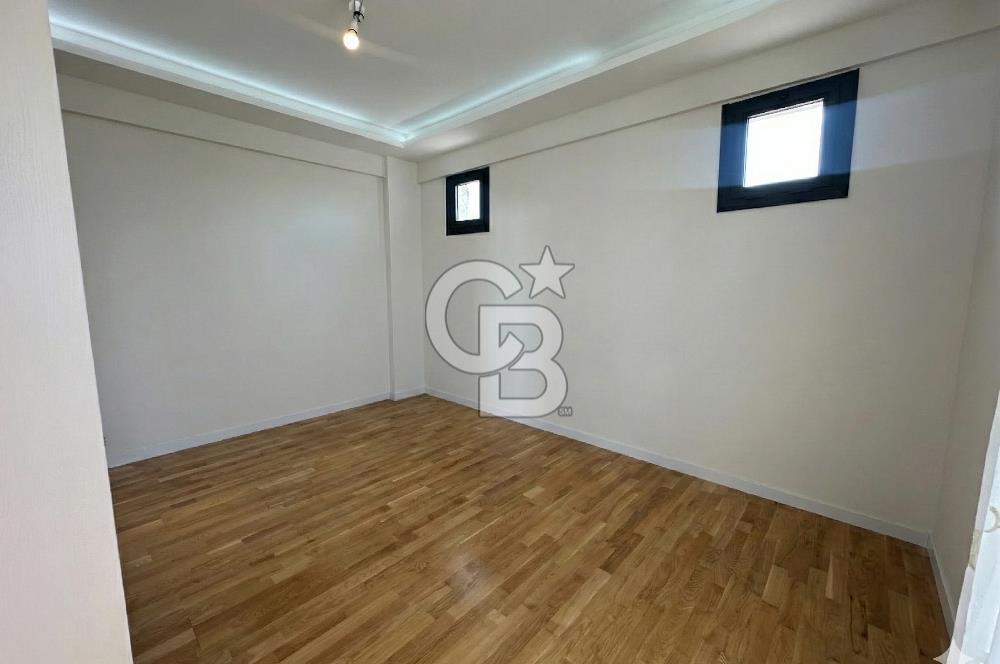 FOÇA YENİBAĞARASINDA ÖZEL HAVUZLU AKILLI SİSTEMLİ LÜKS 3+1 VİLLA