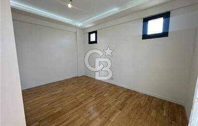 FOÇA YENİBAĞARASINDA ÖZEL HAVUZLU AKILLI SİSTEMLİ LÜKS 3+1 VİLLA