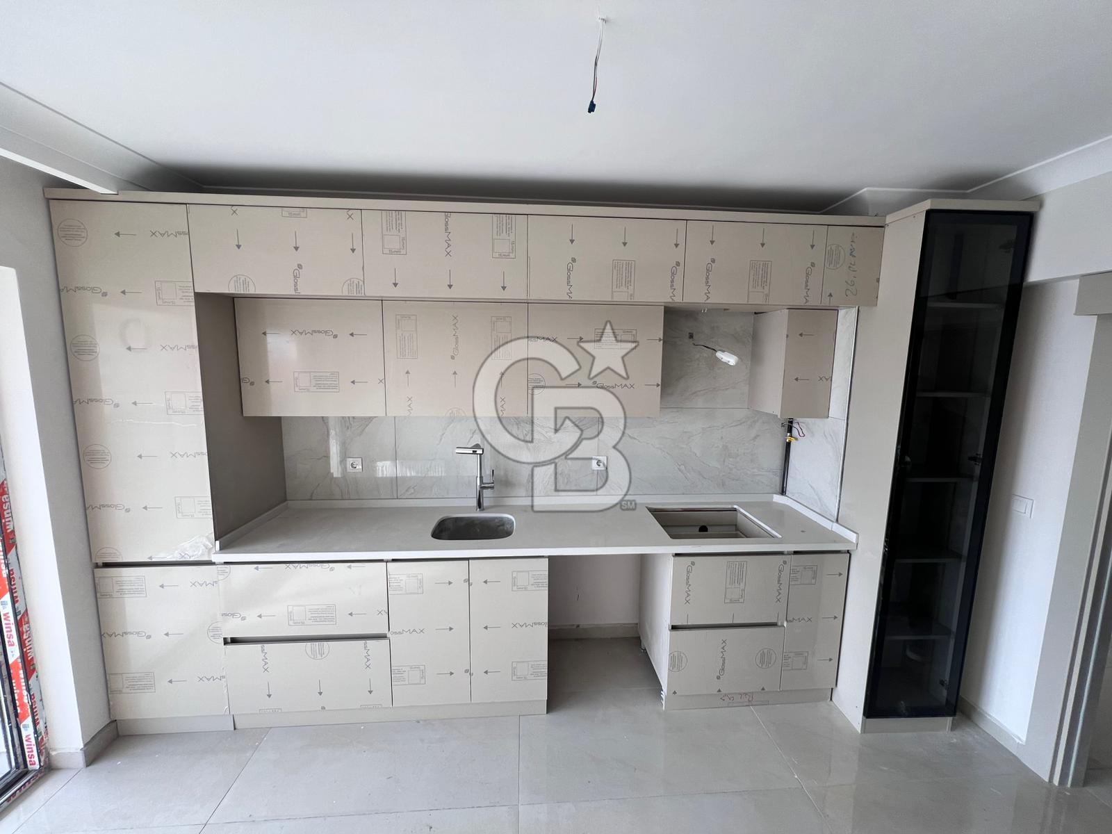 Önü Kapanmaz Manzaralı Sıfır 4+1 180m² LÜKS DAİRE