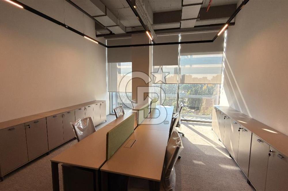 Move-in Ready Office for 8 People at Metrocity by NEO