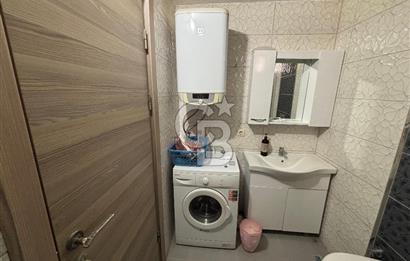 ÇANDARLI'DA DENİZ MANZARALI VE BAHÇELİ GENİŞ 1+1 DAİRE