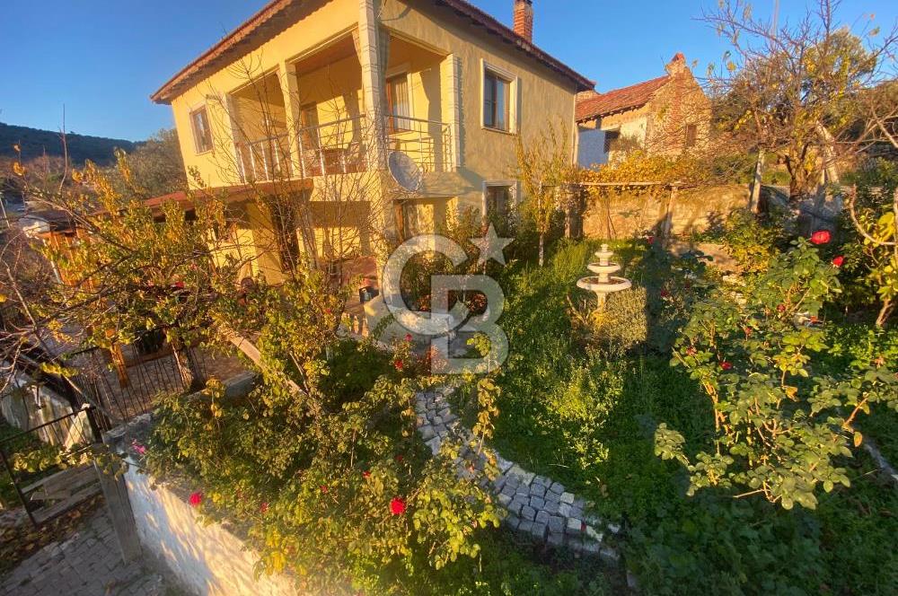 BARAJ MANZARALI, 1.100 M², BAHÇELİ, MÜSTAKİL KÖY EVİ 