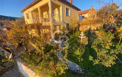 BARAJ MANZARALI, 1.100 M², BAHÇELİ, MÜSTAKİL KÖY EVİ 