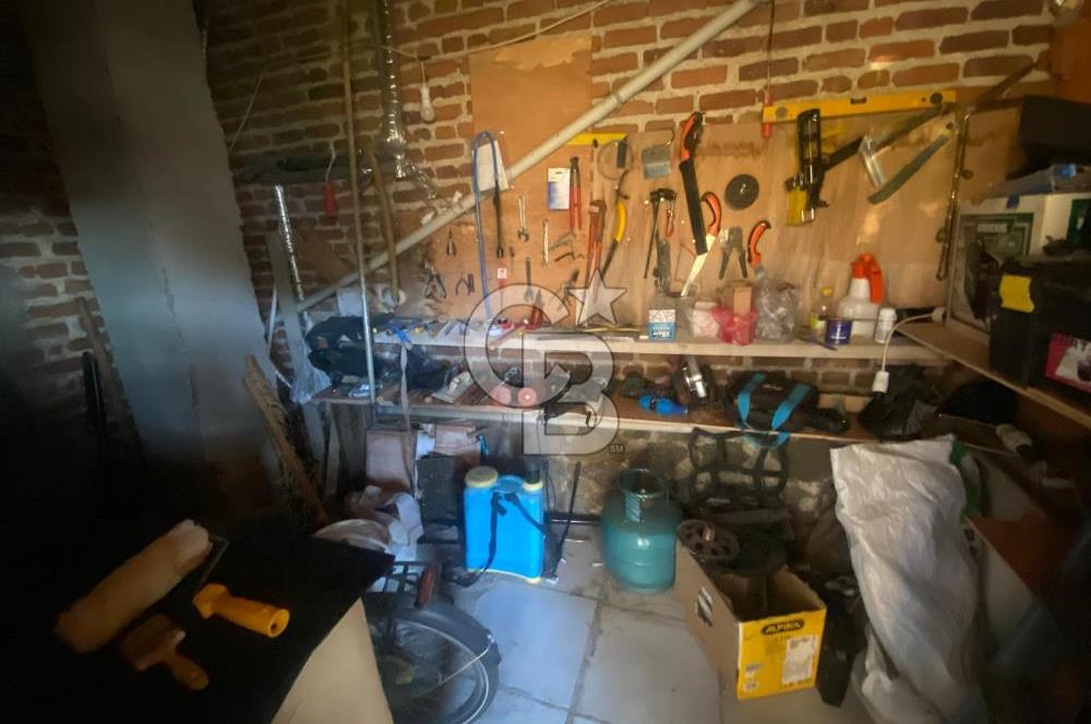 BARAJ MANZARALI, 1.100 M², BAHÇELİ, MÜSTAKİL KÖY EVİ 