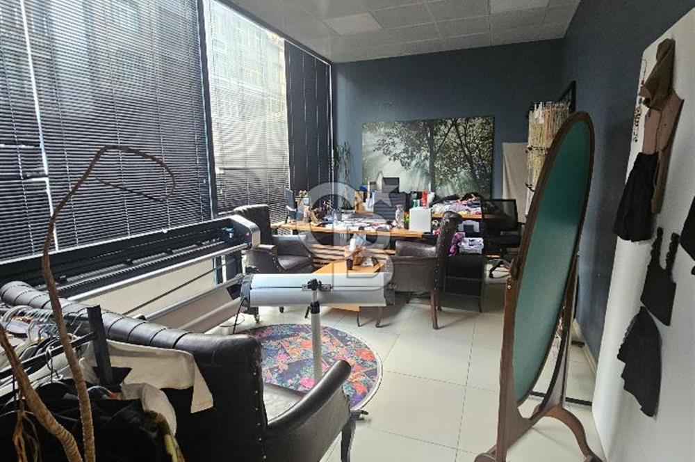 BAĞCILAR GÜNEŞLİ TURKUAZ SİTESİNDE 250 M2 KİRALIK DÜKKAN