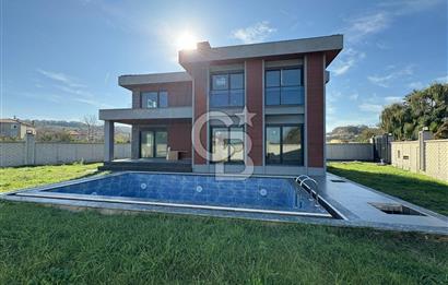 Şile Meşrutiyet'te  Müstakil Havuzlu 4+1 Villa 