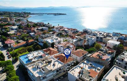 ÇANDARLI MERKEZDE DENİZE 100 METRE MESAFEDE ZEMİN KAT 2+1 DAİRE