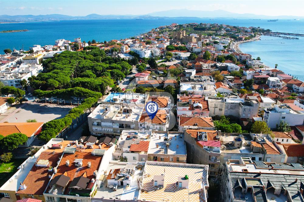 ÇANDARLI MERKEZDE DENİZE 100 METRE MESAFEDE ZEMİN KAT 2+1 DAİRE