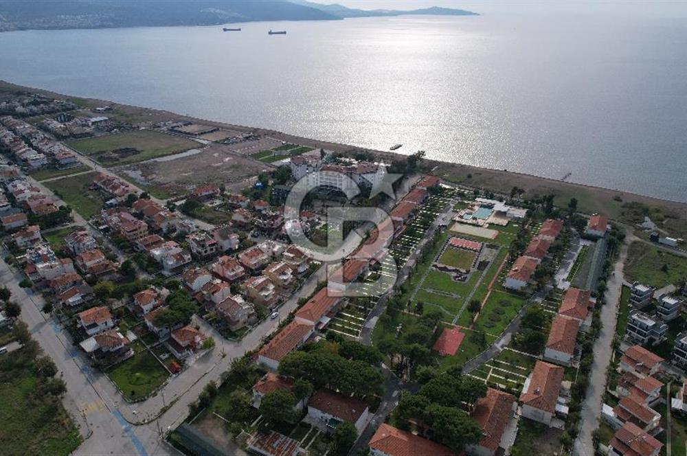 DİKİLİ'DE DENİZE YÜRÜME MESAFESİNDE 4+1 150 M2 VİLLA