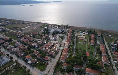 DİKİLİ'DE DENİZE YÜRÜME MESAFESİNDE 4+1 150 M2 VİLLA