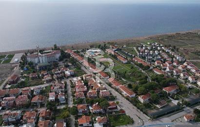 DİKİLİ'DE DENİZE YÜRÜME MESAFESİNDE 4+1 150 M2 VİLLA