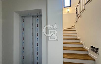 FOÇA YENİBAĞARASINDA ÖZEL HAVUZLU AKILLI SİSTEMLİ LÜKS 3+1 VİLLA