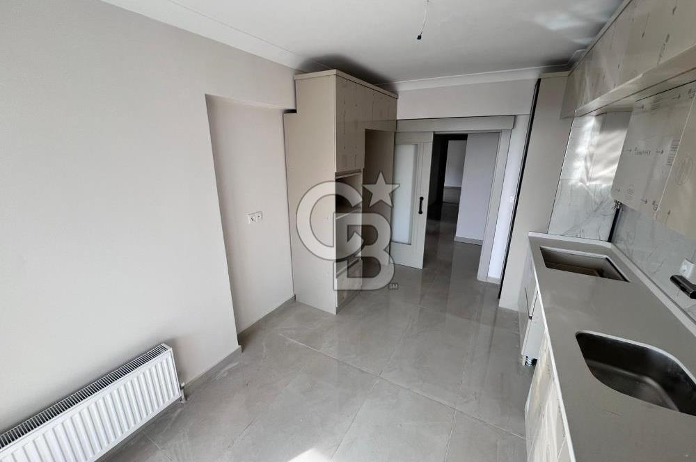 Kayalarda Sıfır, Geniş ve Manzaralı 3+1 150 m² Fırsat Dairesi