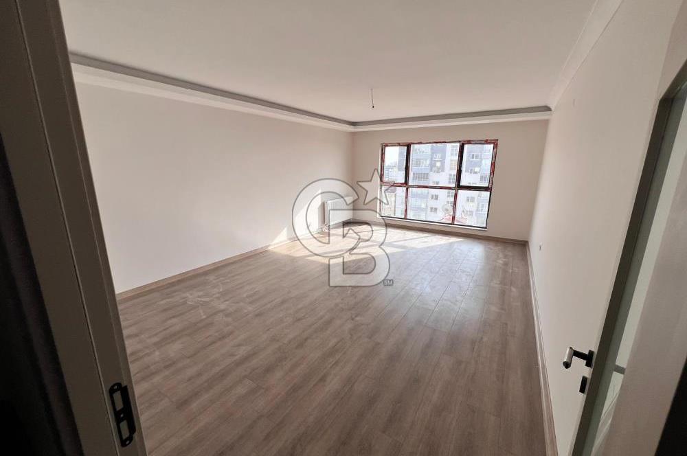 Kayalarda Sıfır, Geniş ve Manzaralı 3+1 150 m² Fırsat Dairesi