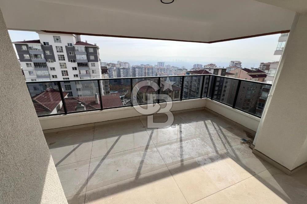 Kayalarda Sıfır, Geniş ve Manzaralı 3+1 150 m² Fırsat Dairesi