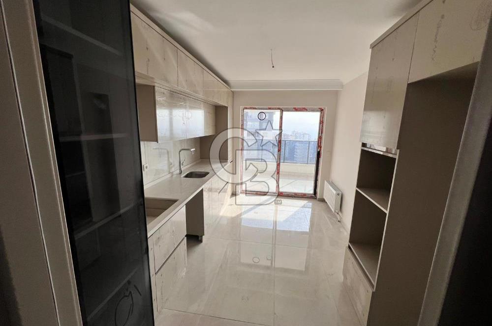 Kayalarda Sıfır, Geniş ve Manzaralı 3+1 150 m² Fırsat Dairesi