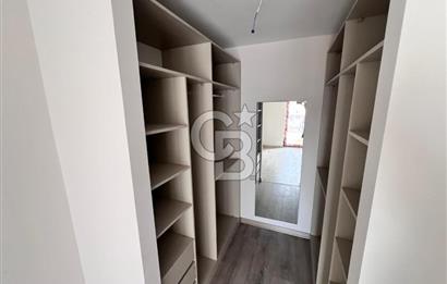 Kayalarda Sıfır, Geniş ve Manzaralı 3+1 150 m² Fırsat Dairesi